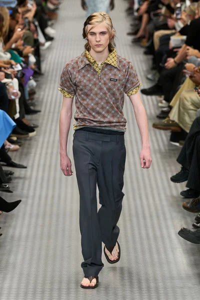 Look 33